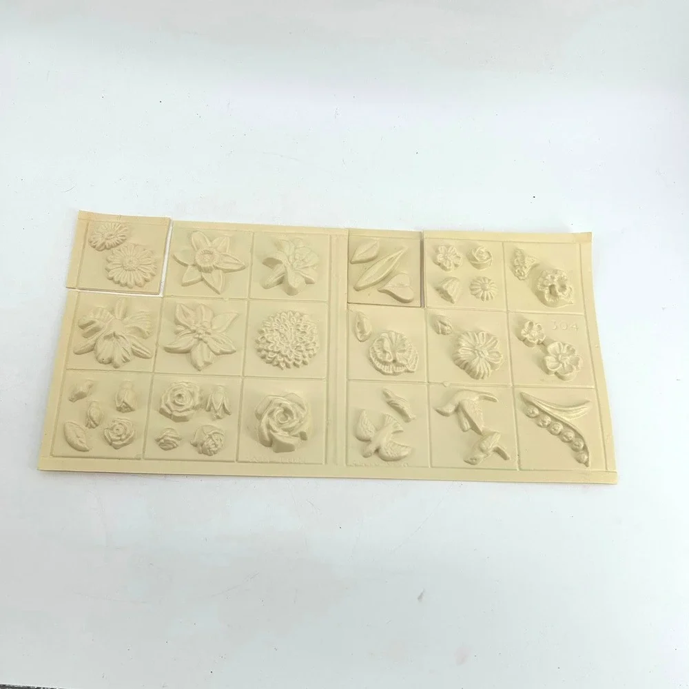 Vintage Wilton Sugar Plum Sugar Mold Gum Paste Animals Flowers Holiday Decor